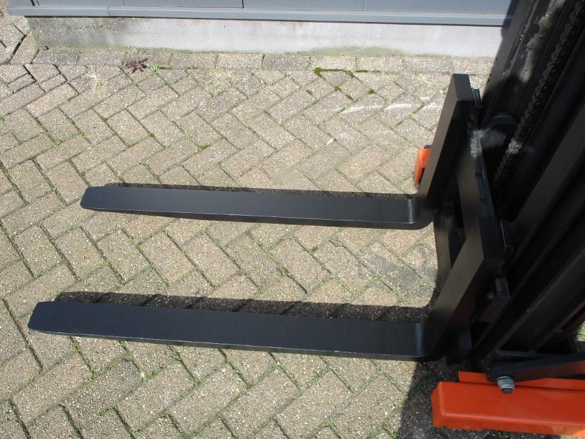 Refurbished 2011 BT TOYOTA RWE120 - 3198