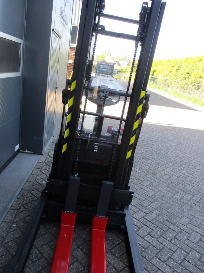 Refurbished 2024 TOYOTA SWE120XR  - 133