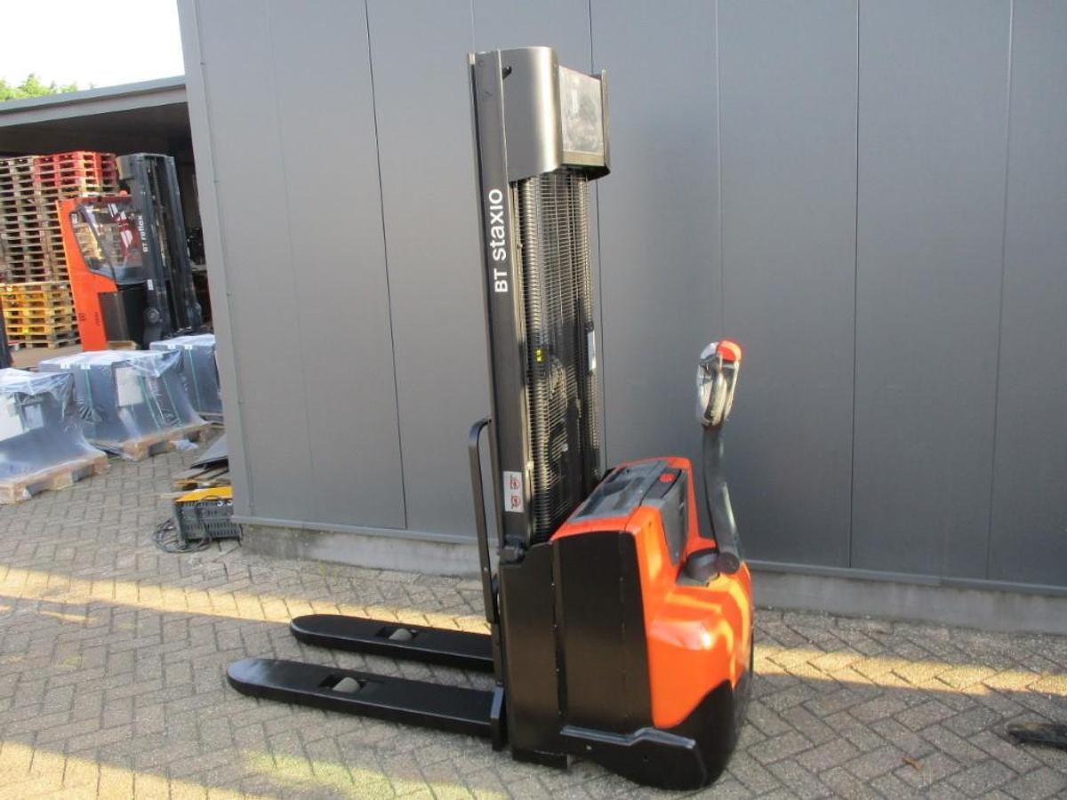 Refurbished 2012 TOYOTA BT SWE120 - 841