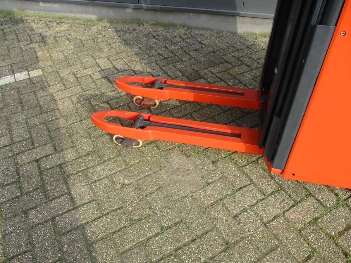 Refurbished 2017 Linde L16i triplex - 3867