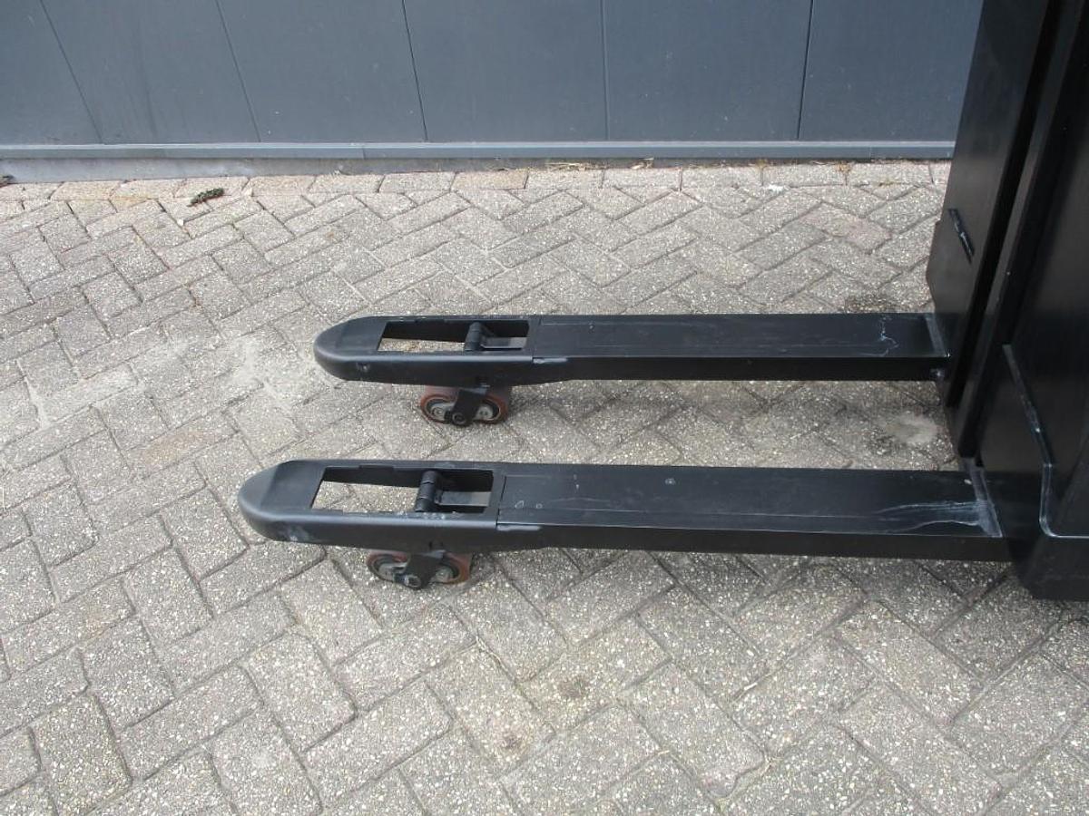 Refurbished 2012 BT TOYOTA SWE 080L - 1142