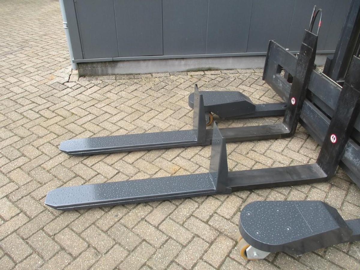 Refurbished 2007 Crown WS2300 18TT 4W