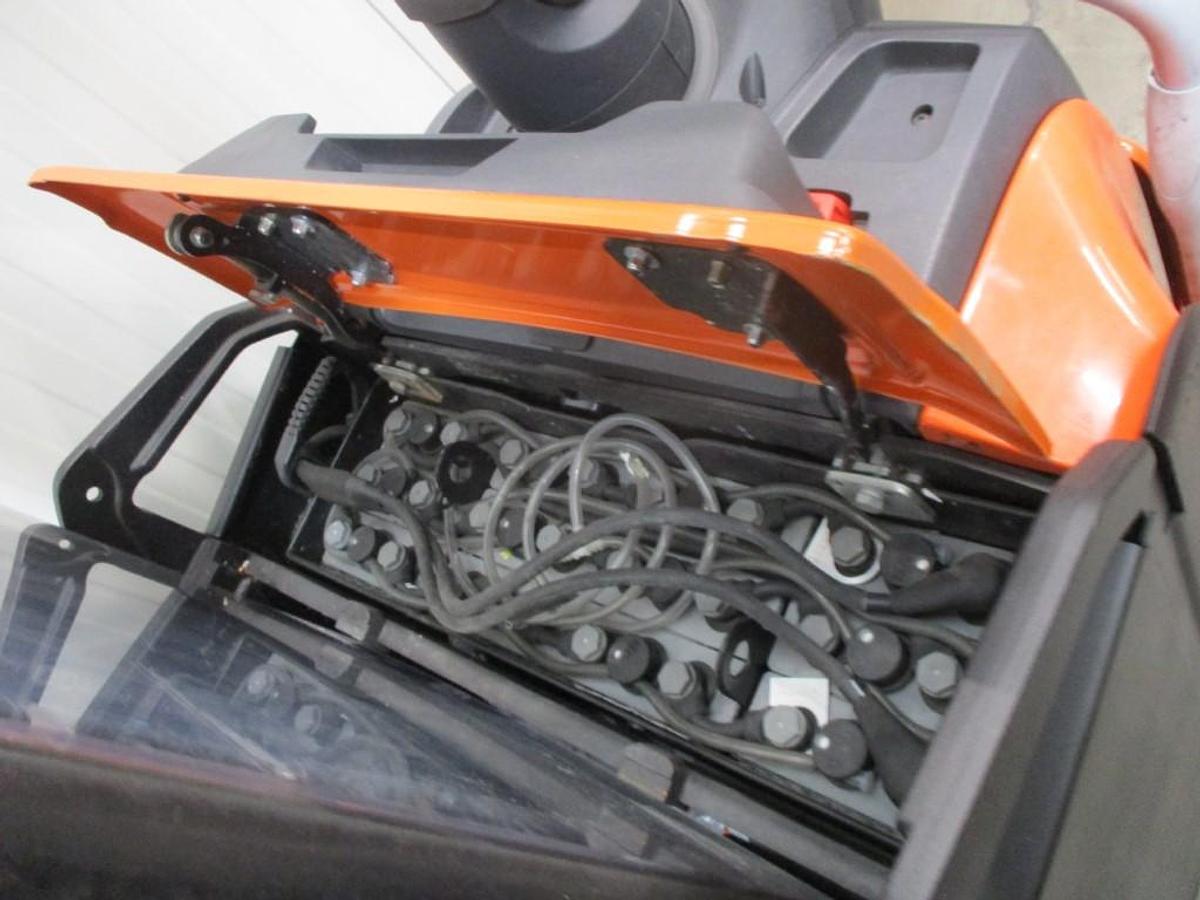 Refurbished 2021 TOYOTA SPE120 - 52