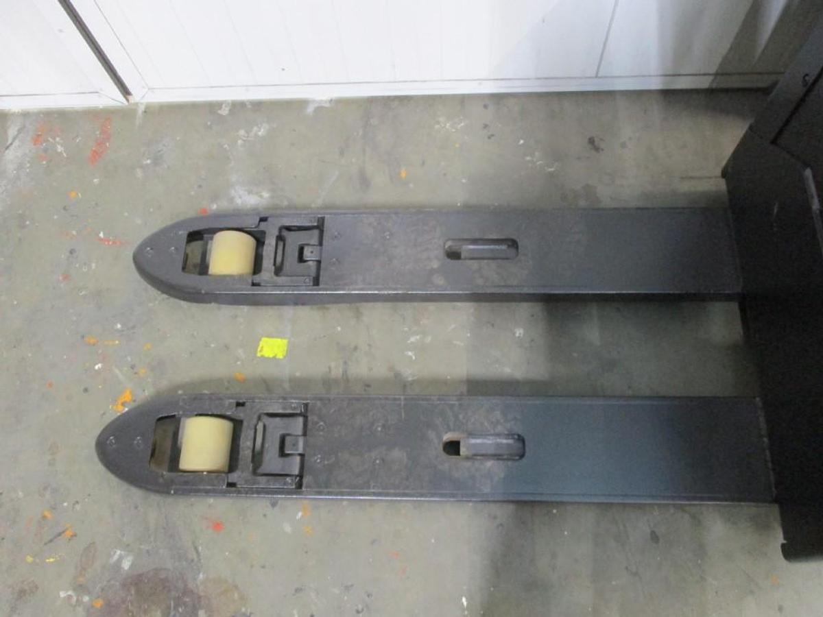 Refurbished 2019 TOYOTA LPE200 - 2146