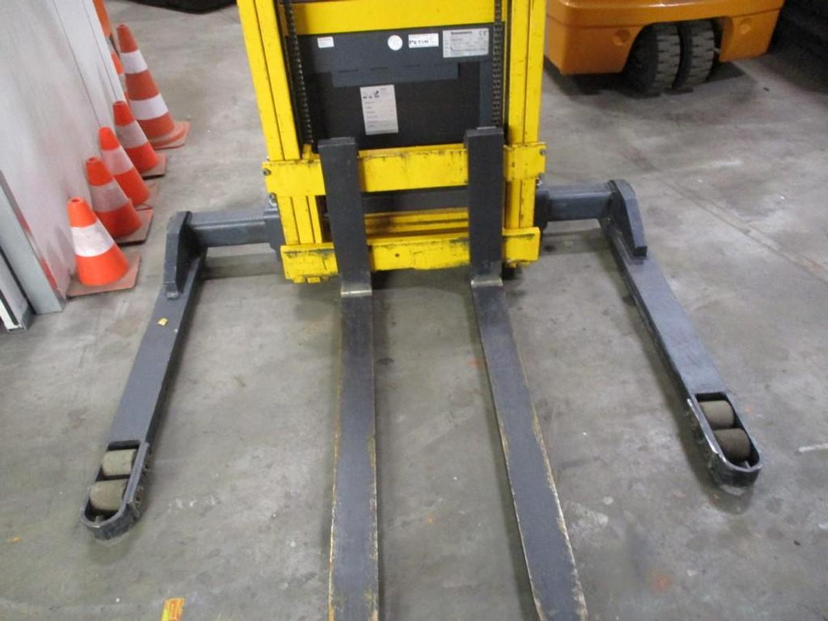 Refurbished 2003 Jungheinrich EJB14 - 727