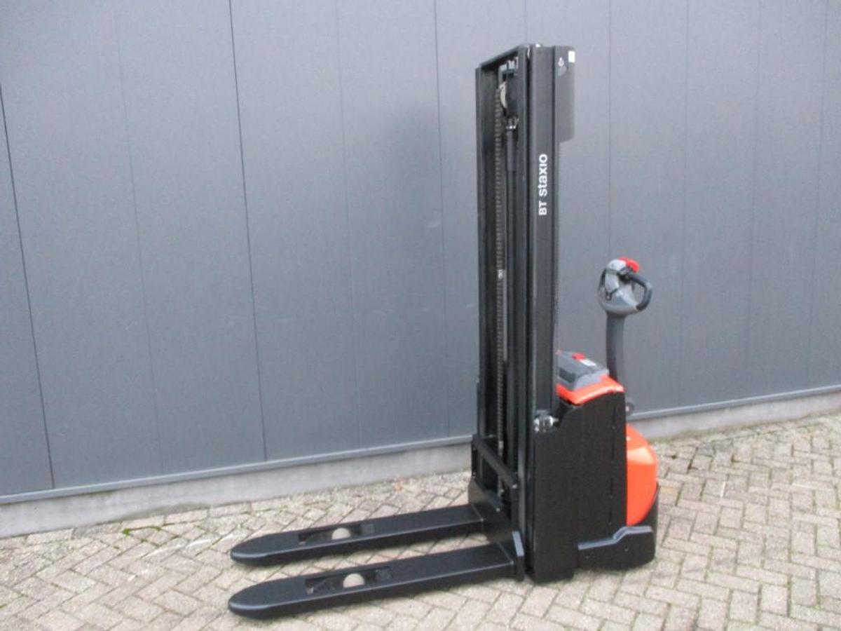 Refurbished 2019 TOYOTA SWE100 - 18