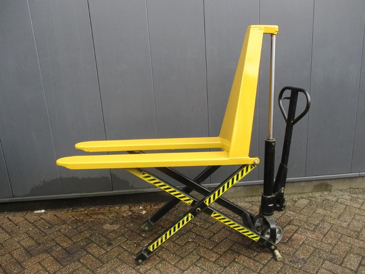 Refurbished 2022 Totallifter Scissorlift