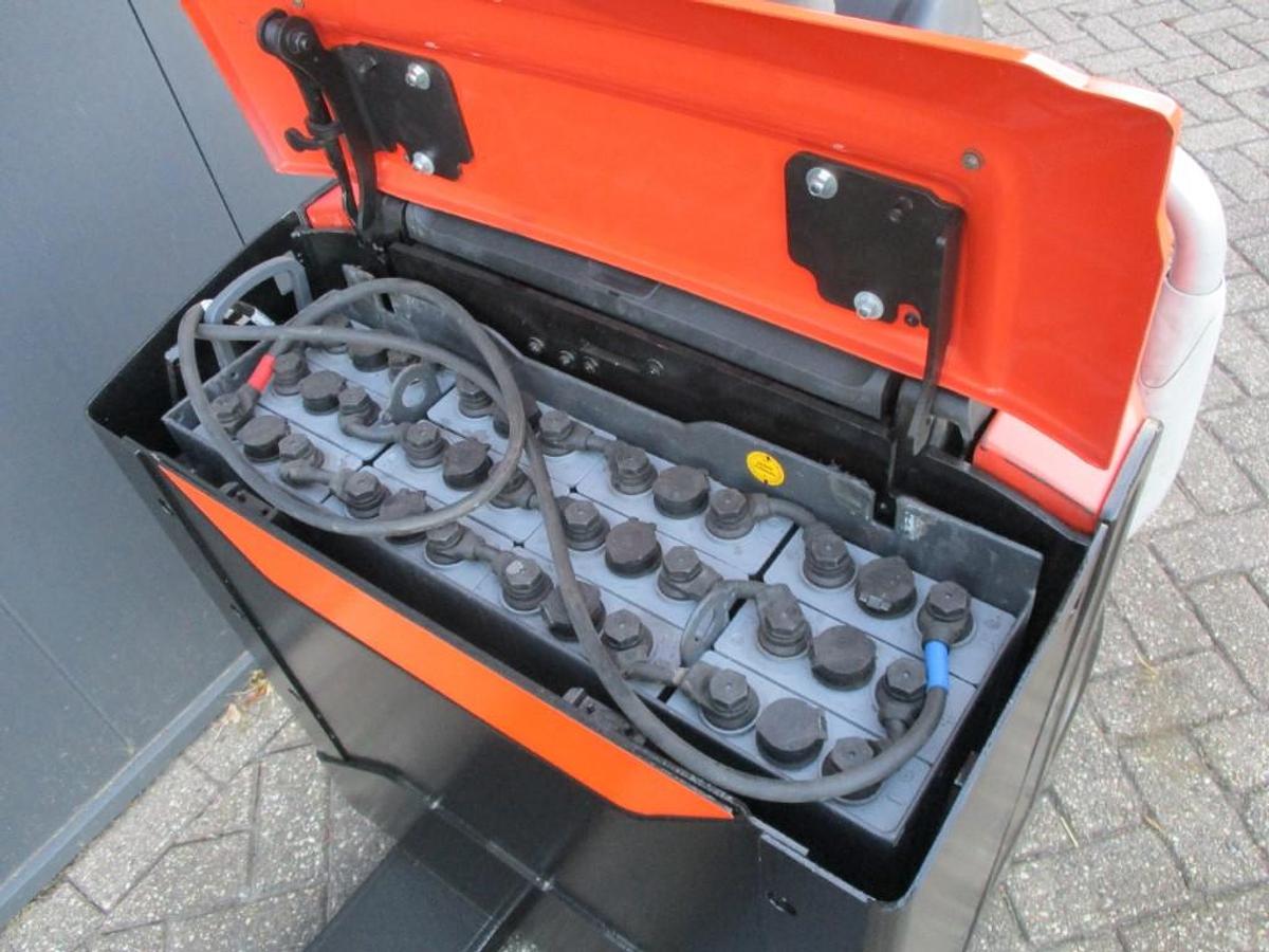Refurbished 2018 TOYOTA LPE200 - 1987