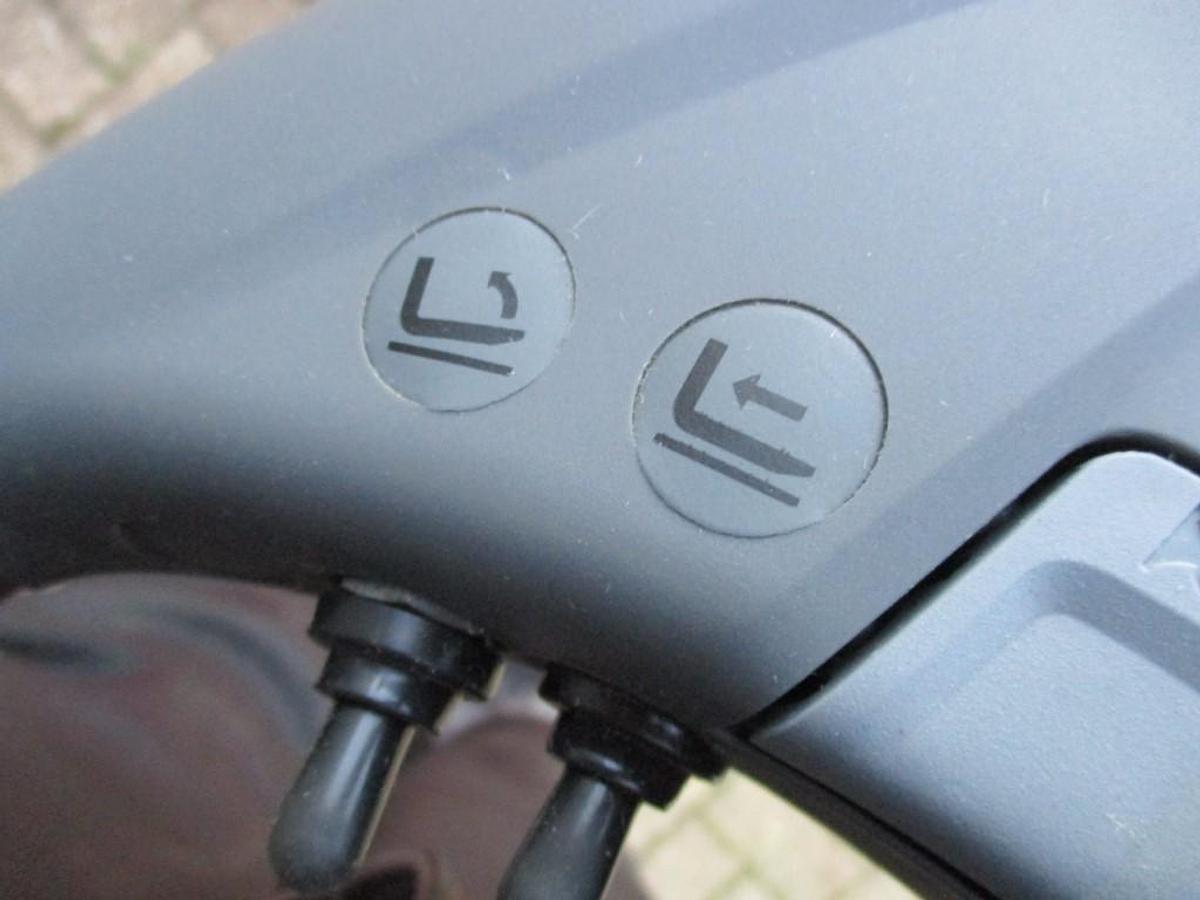 Refurbished 2017 TOYOTA SWE120XR