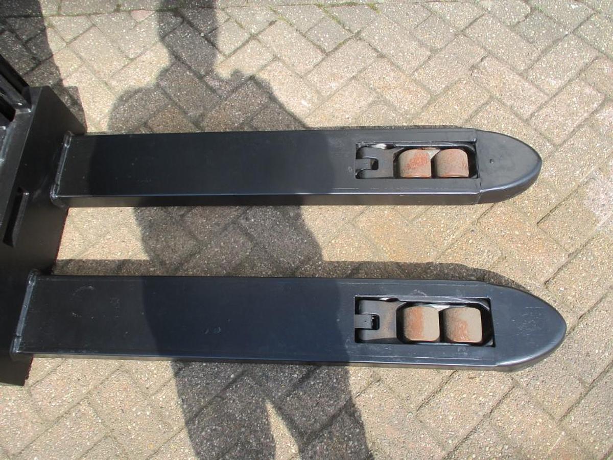 Refurbished 2016 BT SPE 200L - 2468