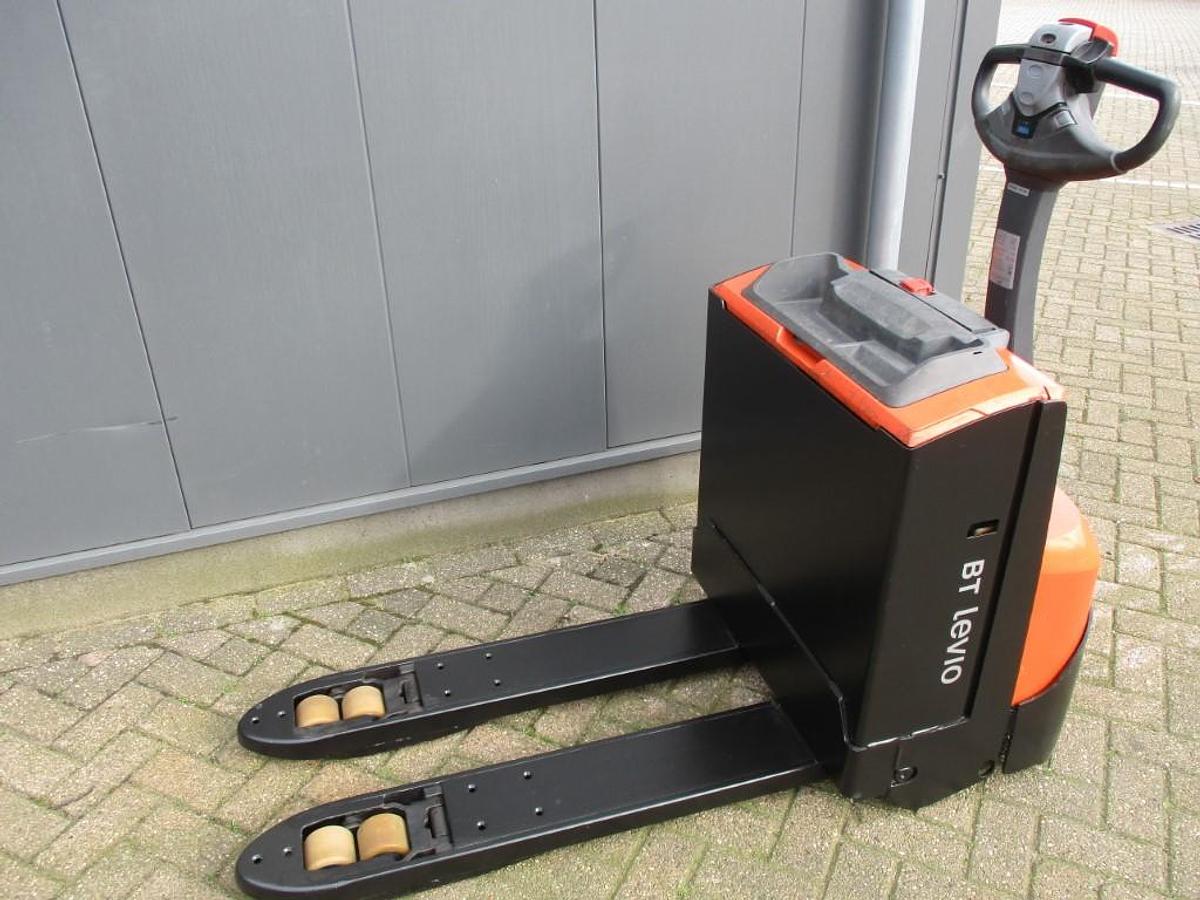 Refurbished 2019 TOYOTA LWE180 - 994