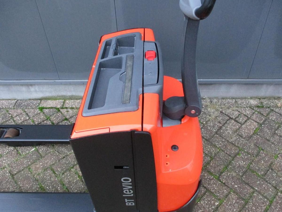 Refurbished 2017 TOYOTA LWE160 - 867