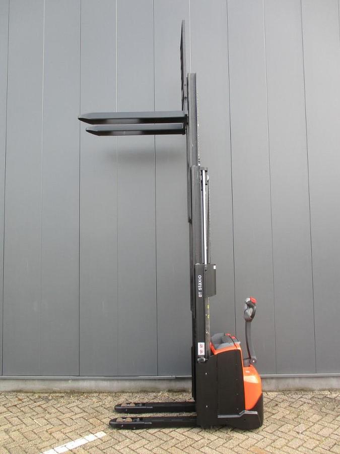 Refurbished 2018 TOYOTA SWE140L - 260