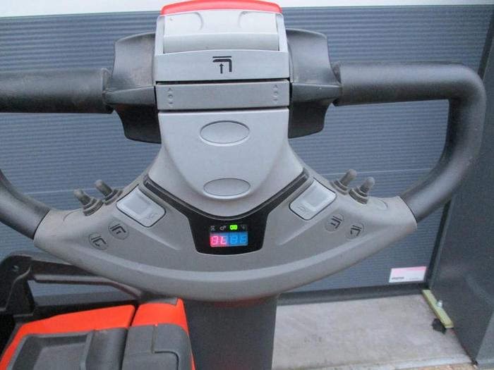 Refurbished 2018 TOYOTA SWE 120XR