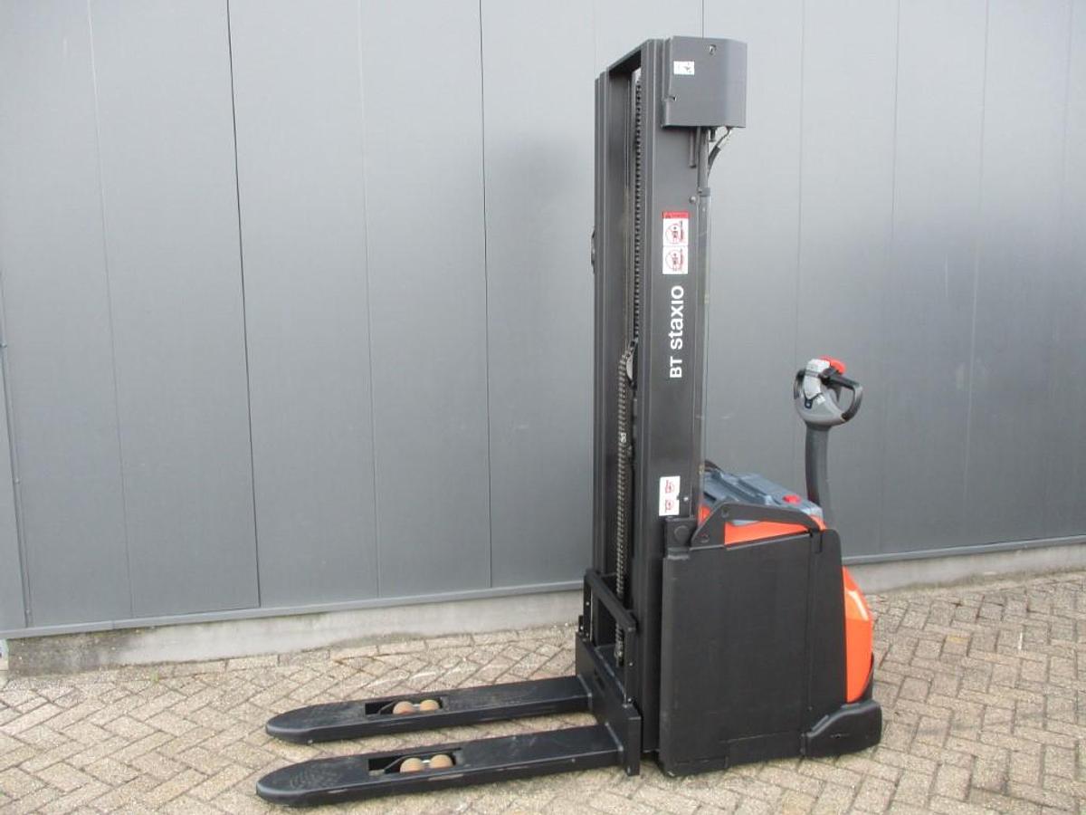 Refurbished 2018 TOYOTA SWE160 triplex - 2080