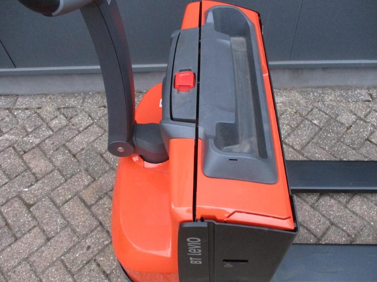Refurbished 2022 TOYOTA LWE160 - 000