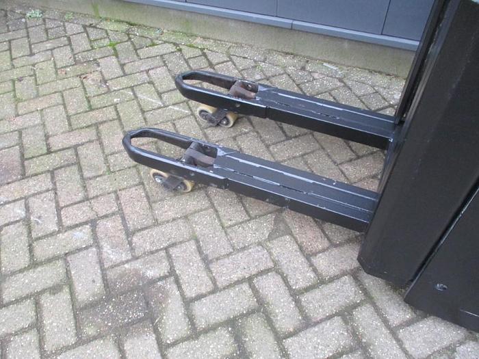 Refurbished 2017 TOYOTA SWE 160L - 815