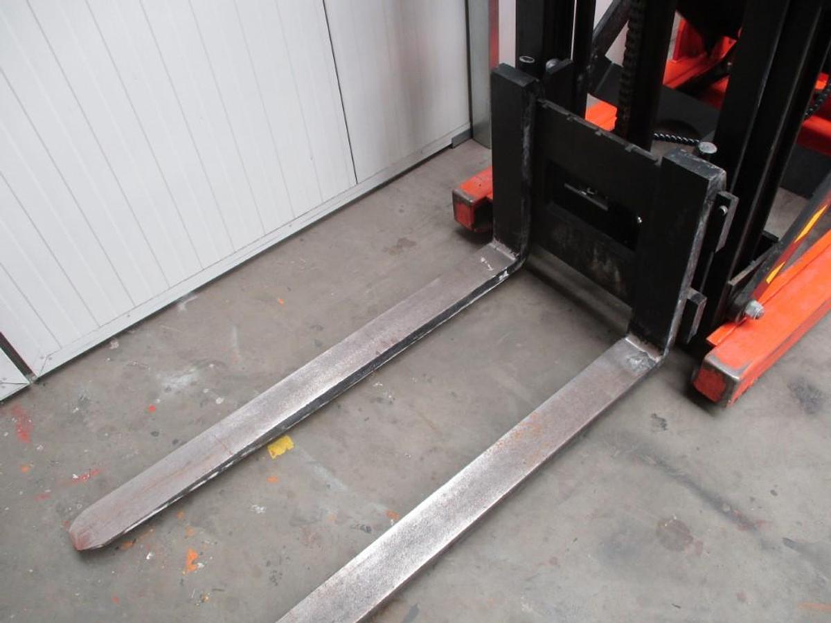 Refurbished 2012 BT TOYOTA RWE120 - 3005