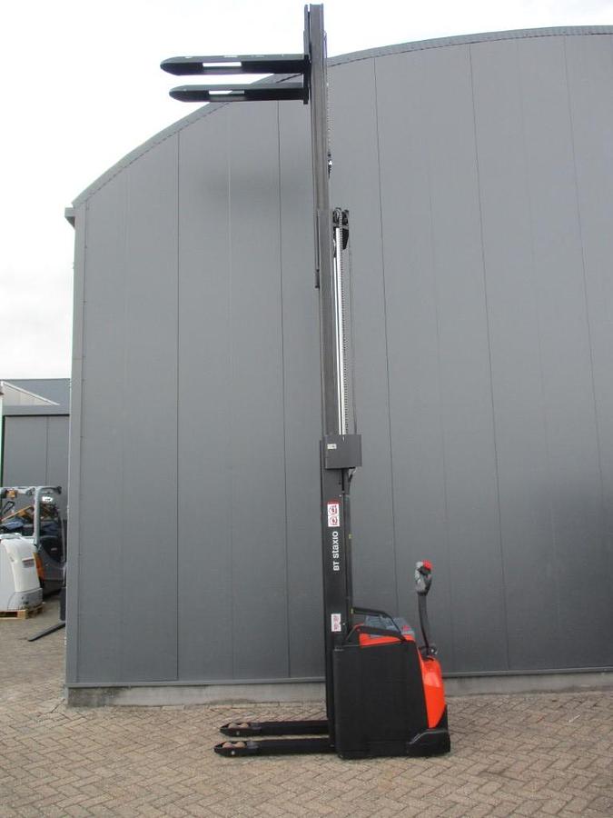 Refurbished 2018 TOYOTA SWE160 triplex - 2096