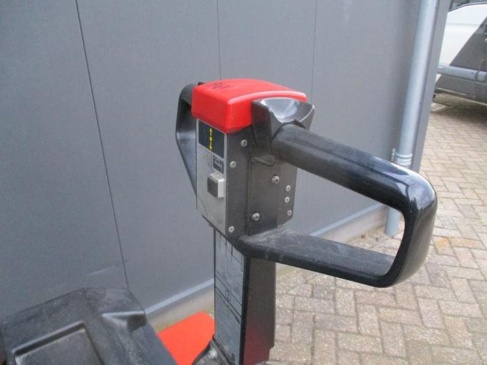 Refurbished 1995 BT LSV 1000 - 1826