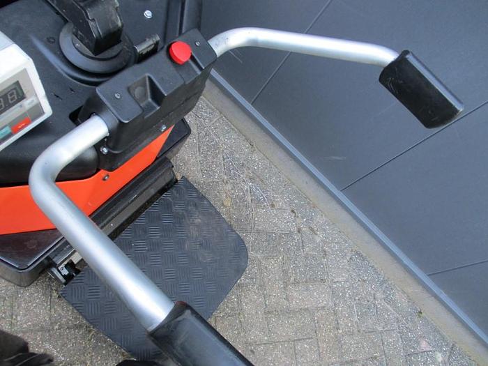 Refurbished 2010 BT LPE200-8 - 429