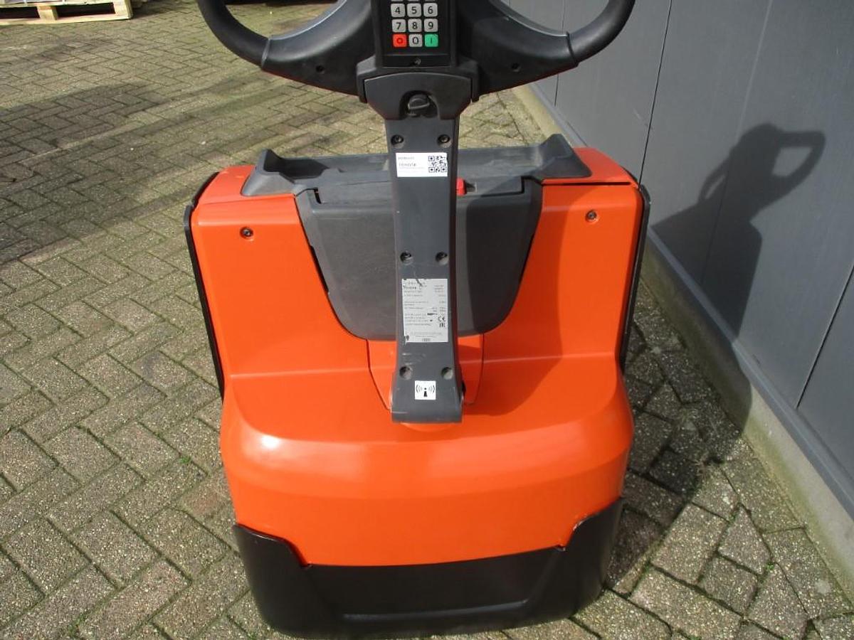 Refurbished 2019 TOYOTA LWE180 - 924