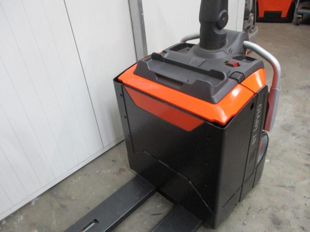 Refurbished 2015 TOYOTA BT LPE200 - 675