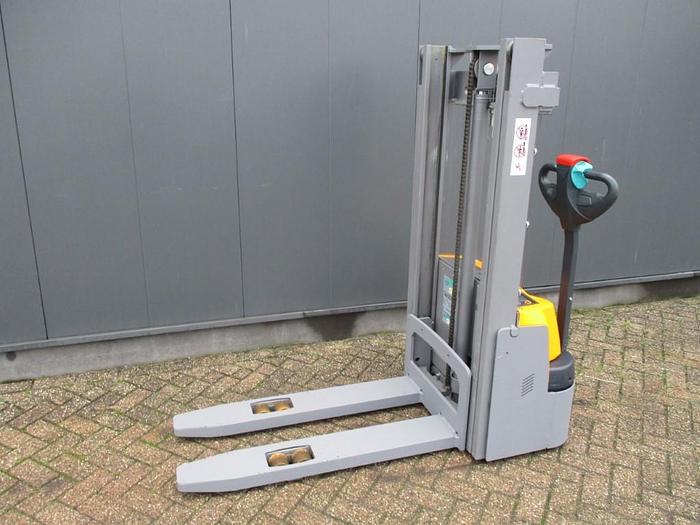 Refurbished 2020 Jungheinrich EJC M10