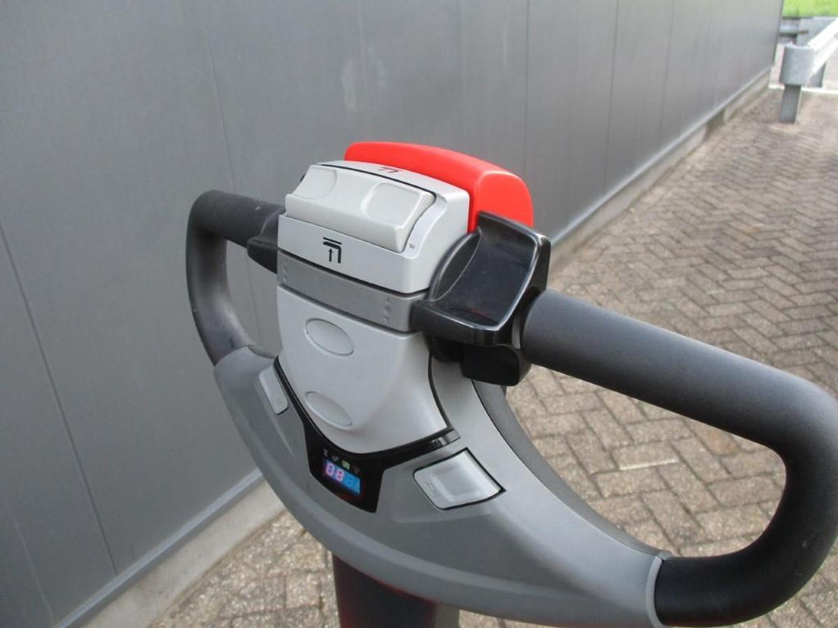 Refurbished 2018 TOYOTA SWE160 triplex - 2229