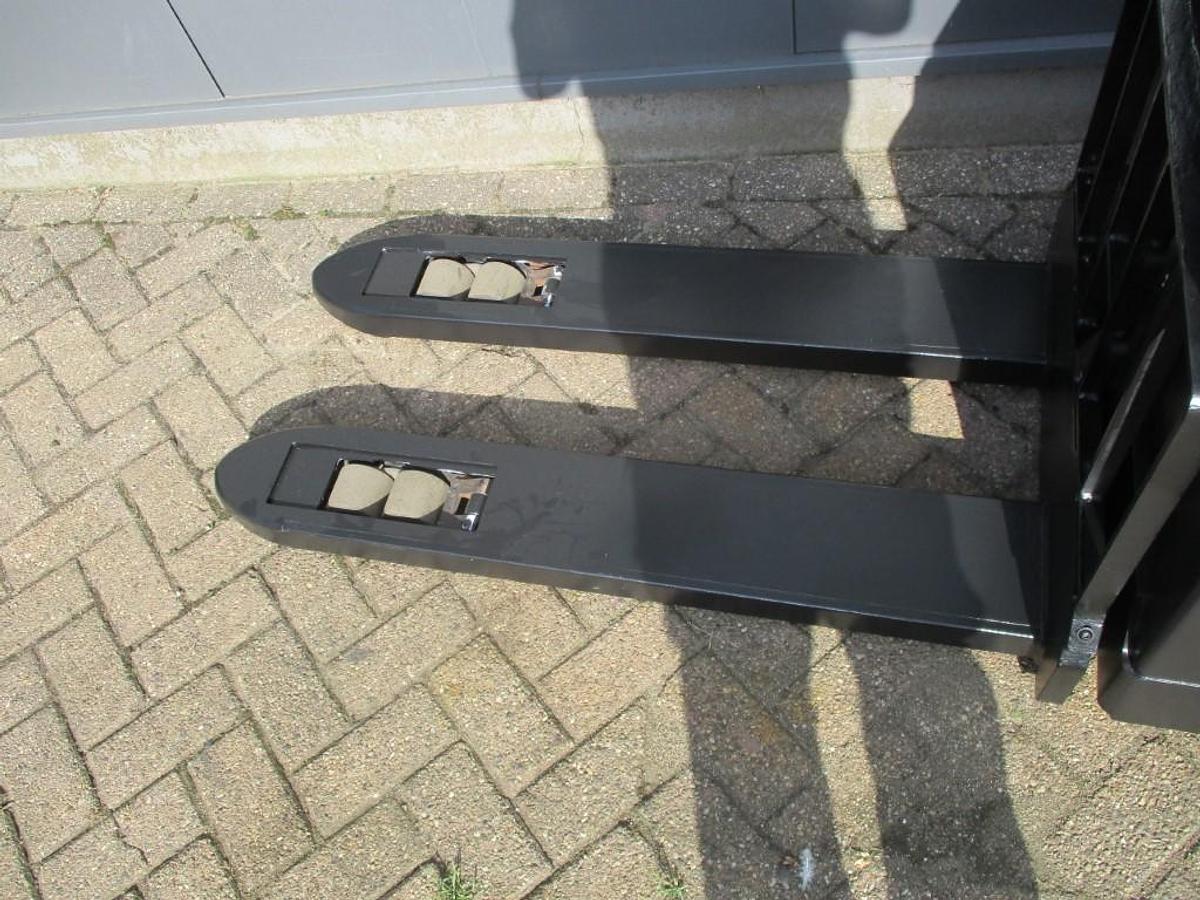Refurbished 2016 TOYOTA BT SWE 080L - 819