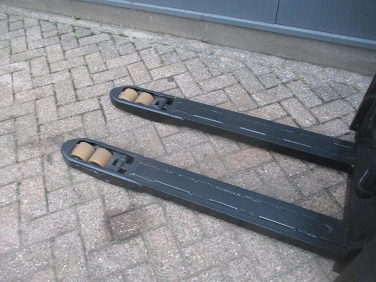 Refurbished 2014 BT SWE 200D - 2161