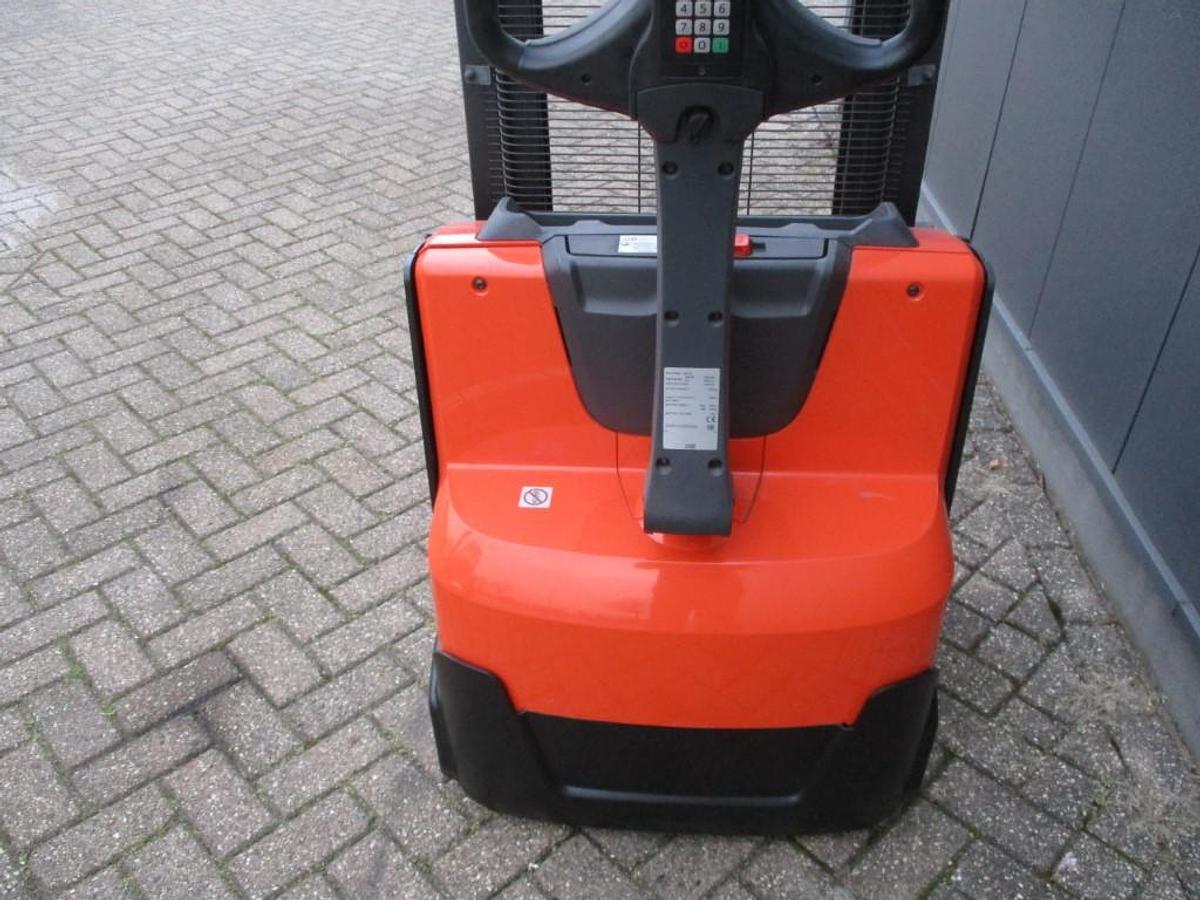 Refurbished 2019 TOYOTA SWE100 - 18