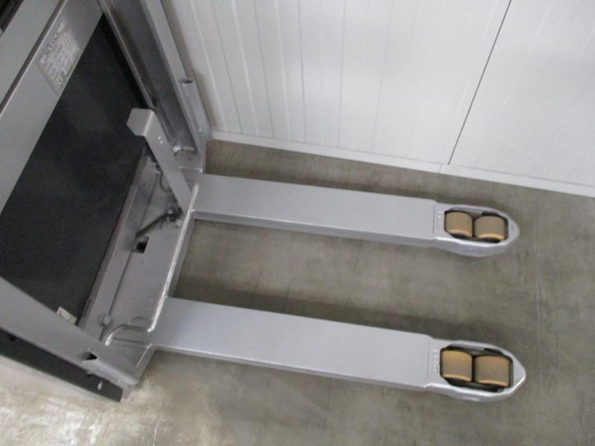 Refurbished 2016 STILL EXV16 triplex - 5167