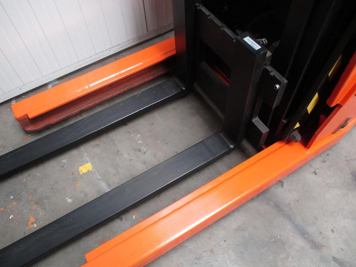 Refurbished 2016 TOYOTA BT RWE120 - 1028