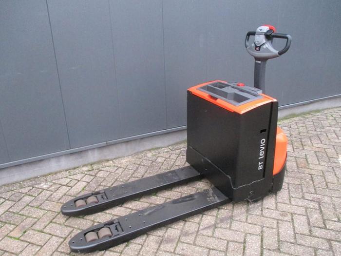 Refurbished 2017 TOYOTA LWE 180 - 988