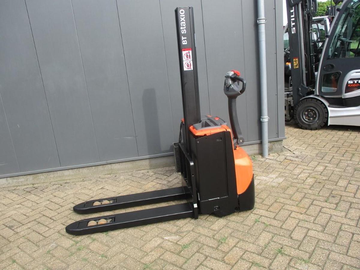 Refurbished 2015 TOYOTA BT SWE 080L - 1120