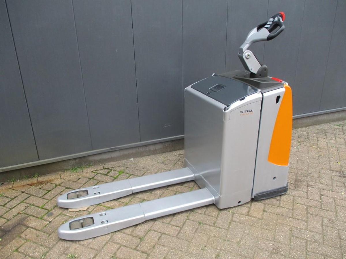 Refurbished 2013 STILL EXU-SF20