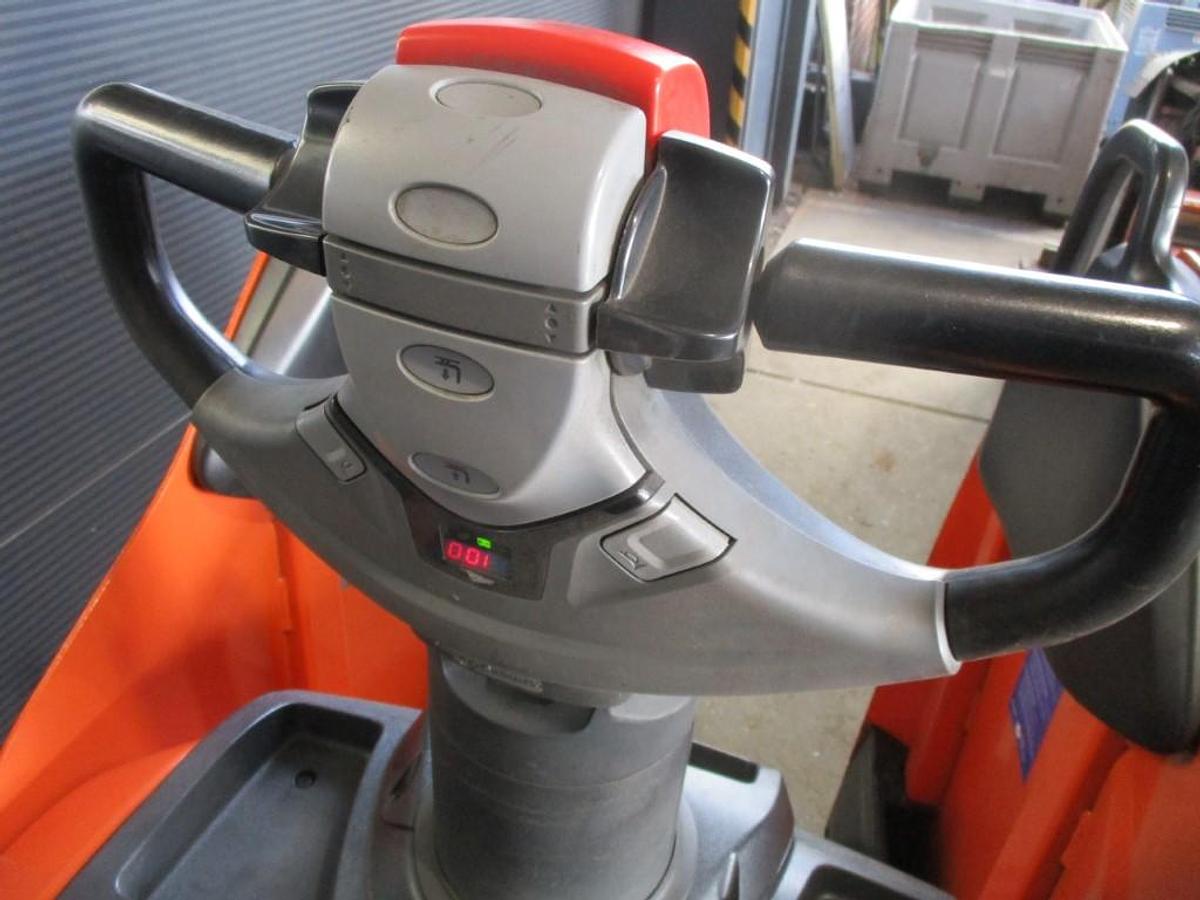 Refurbished 2020 TOYOTA LPE200 - 2452