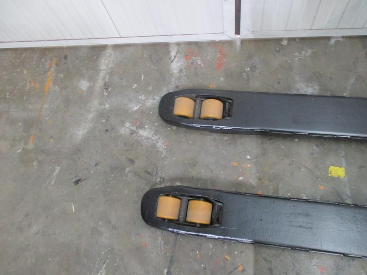 Refurbished 2016 TOYOTA BT LWE160 - 884