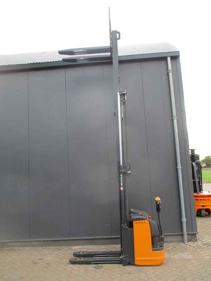 Refurbished 2015 STILL EGV 20 triplex - 199