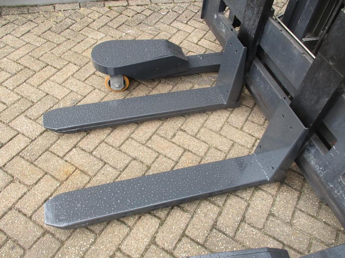 Refurbished 2007 Crown WS2300 18TT 4W