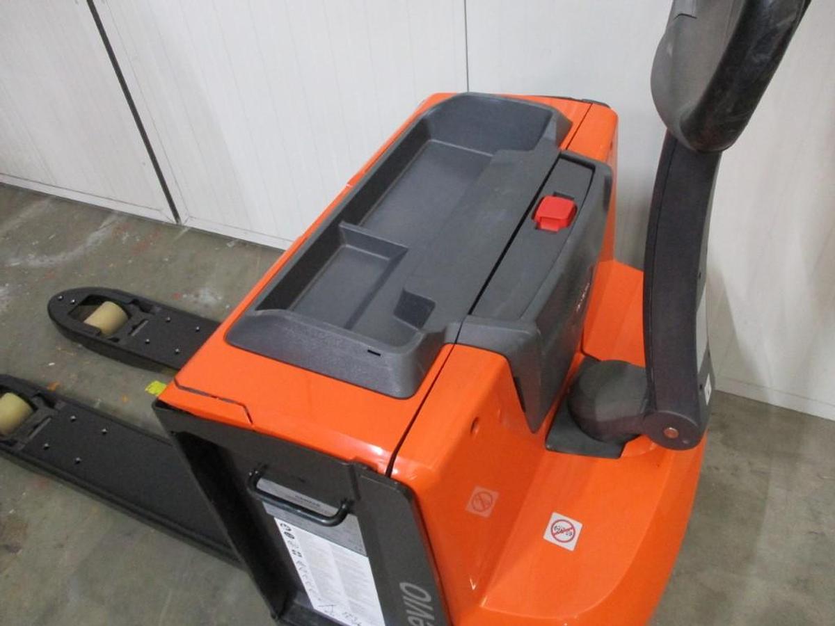 Refurbished 2021 TOYOTA LWE200 - 578