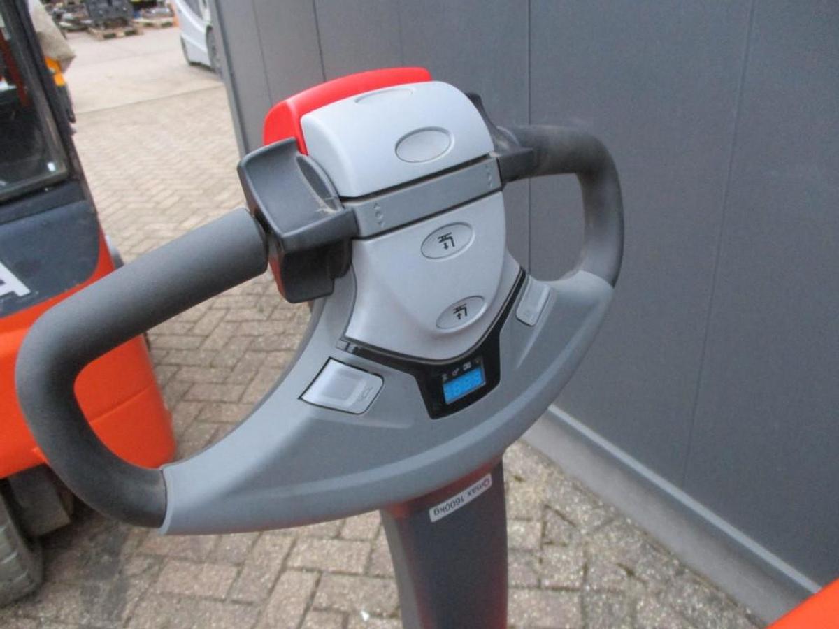 Refurbished 2022 TOYOTA LWE160 - 000