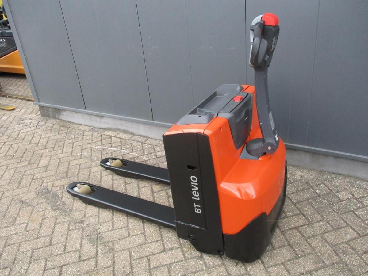 Refurbished 2022 TOYOTA LWE160 - 518