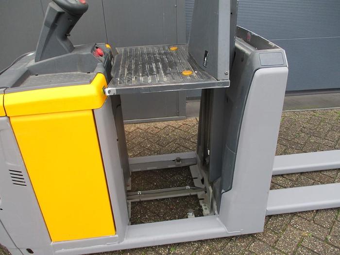 Refurbished 2016 Jungheinrich ECE 225 HP