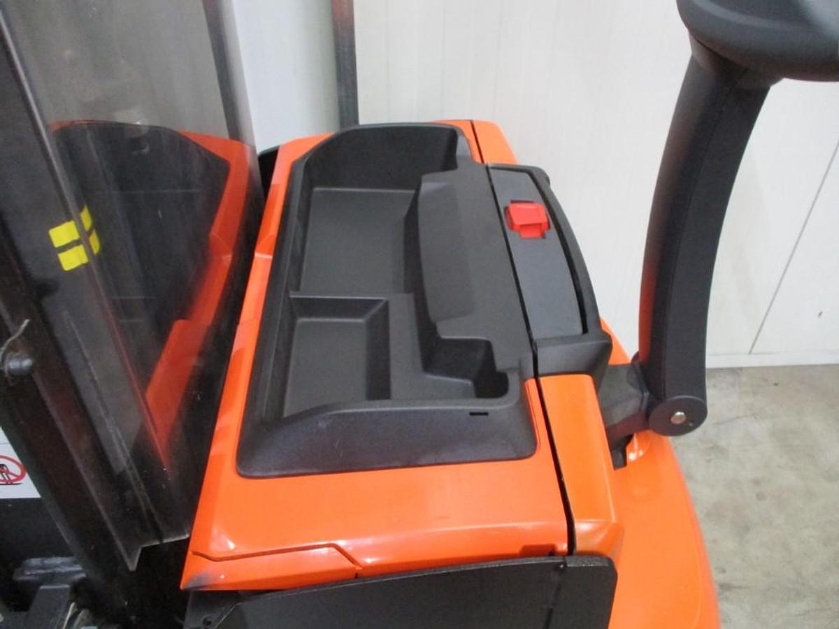 Refurbished 2021 TOYOTA SWE140 triplex - 1560