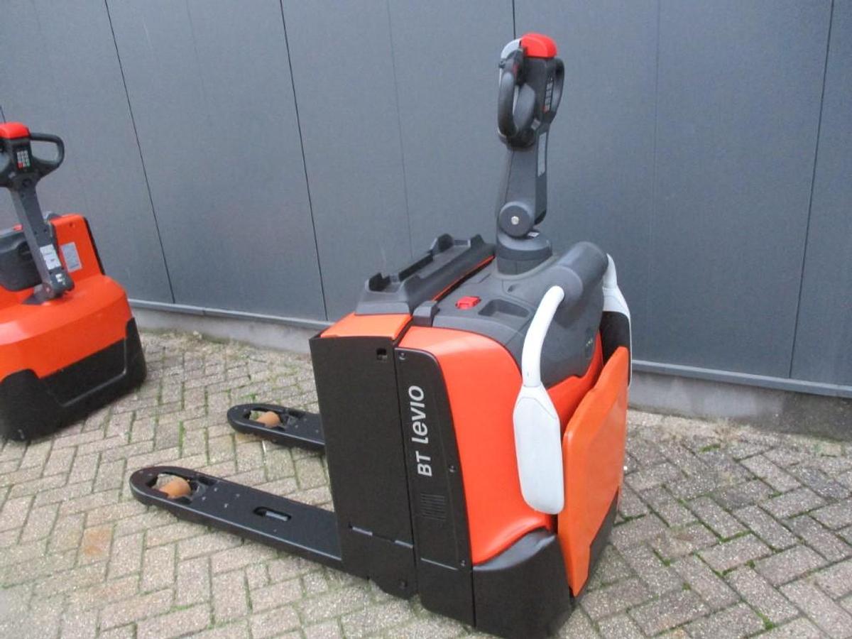 Refurbished 2020 TOYOTA LPE200 - 1552