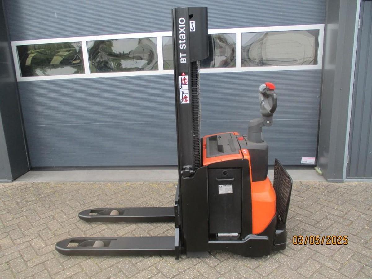 Refurbished 2017 TOYOTA SWE 120 - 1518