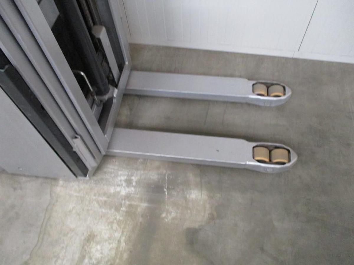 Refurbished 2016 STILL EXV16 triplex - 5168