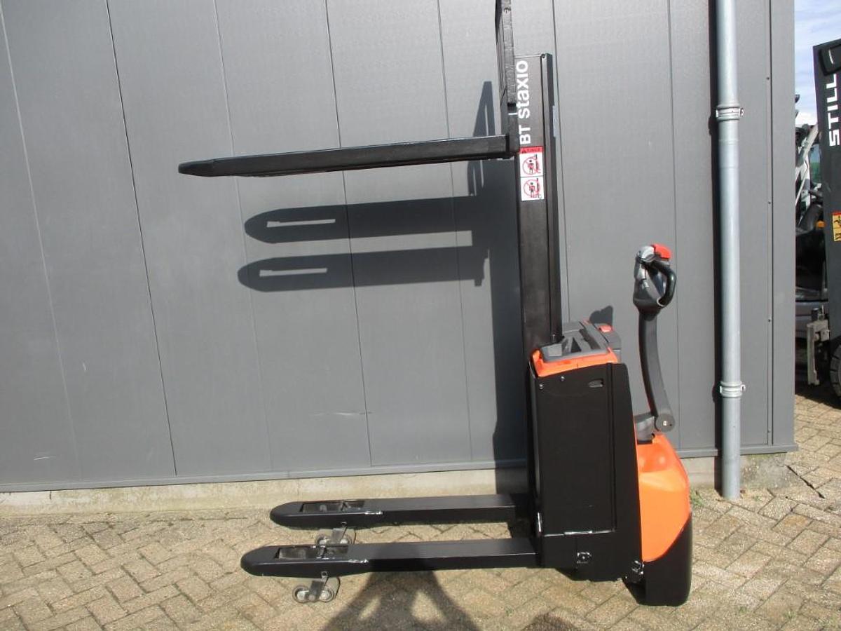 Refurbished 2015 TOYOTA BT SWE 080L - 1088